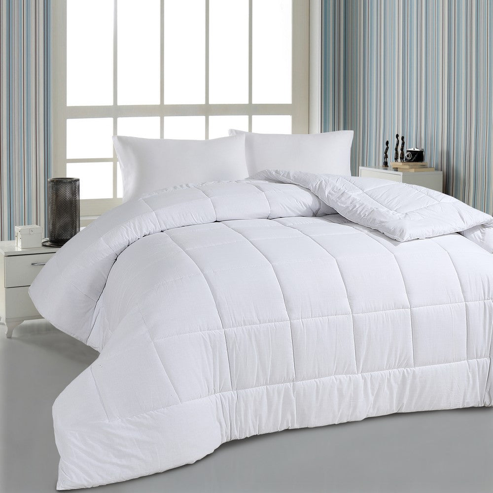 Winter White Quilt (300GSM)